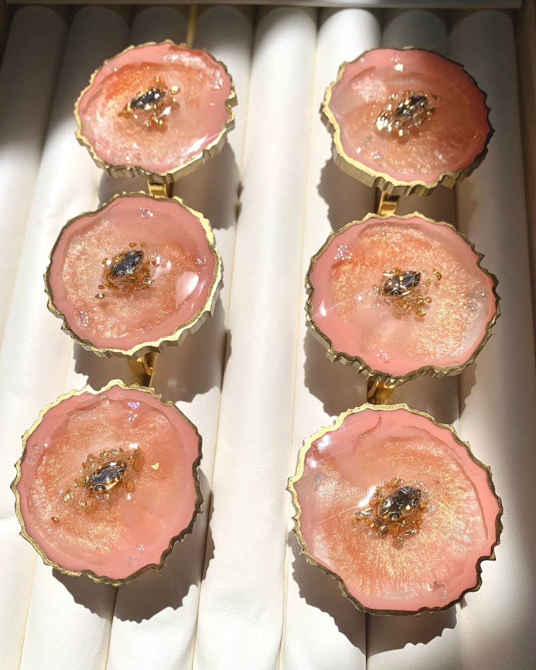 BLUSH - Image 6